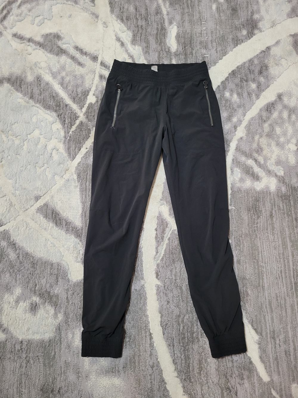 Ivivva Black Girl Jogger Pants with Zipper Pockets Size 12 Years